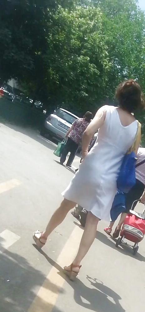 19P Spy old + young feet and legs romanian