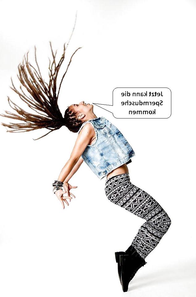 25P German Captions for nylonandleggins of swaggi maggi