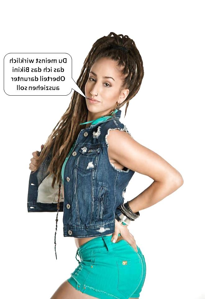25P German Captions for nylonandleggins of swaggi maggi