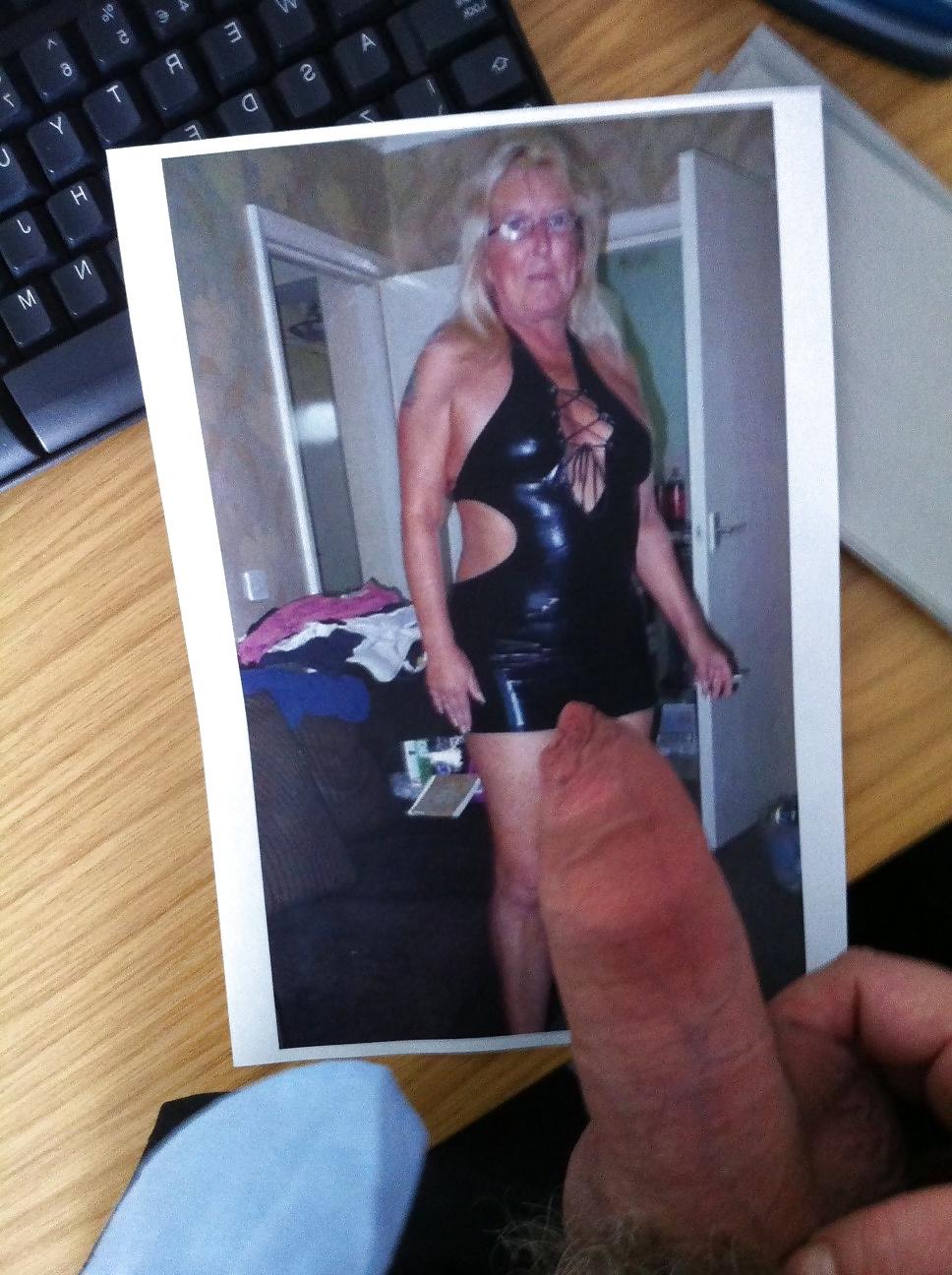 5P Wanking over my favourite slut
