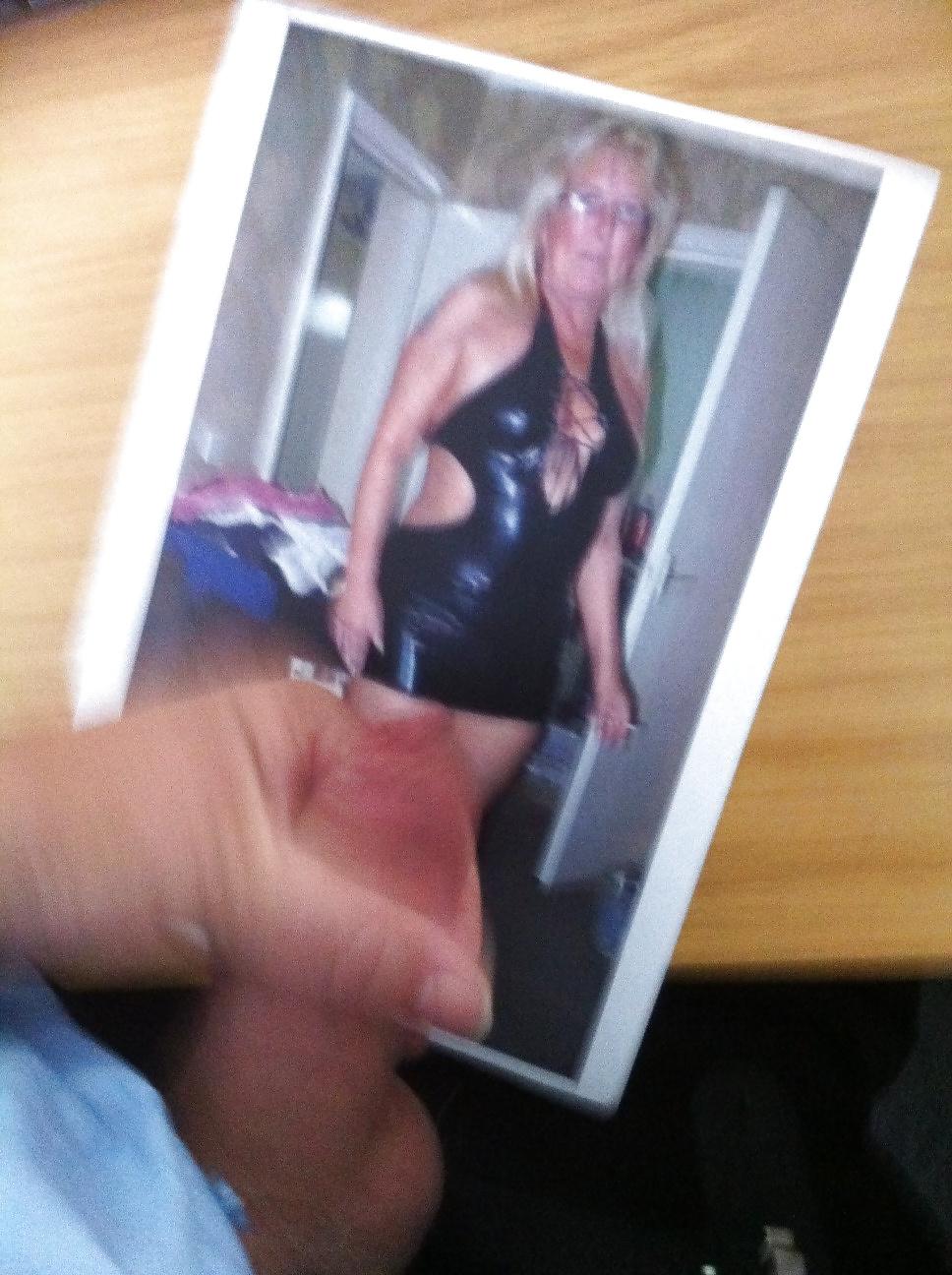 5P Wanking over my favourite slut