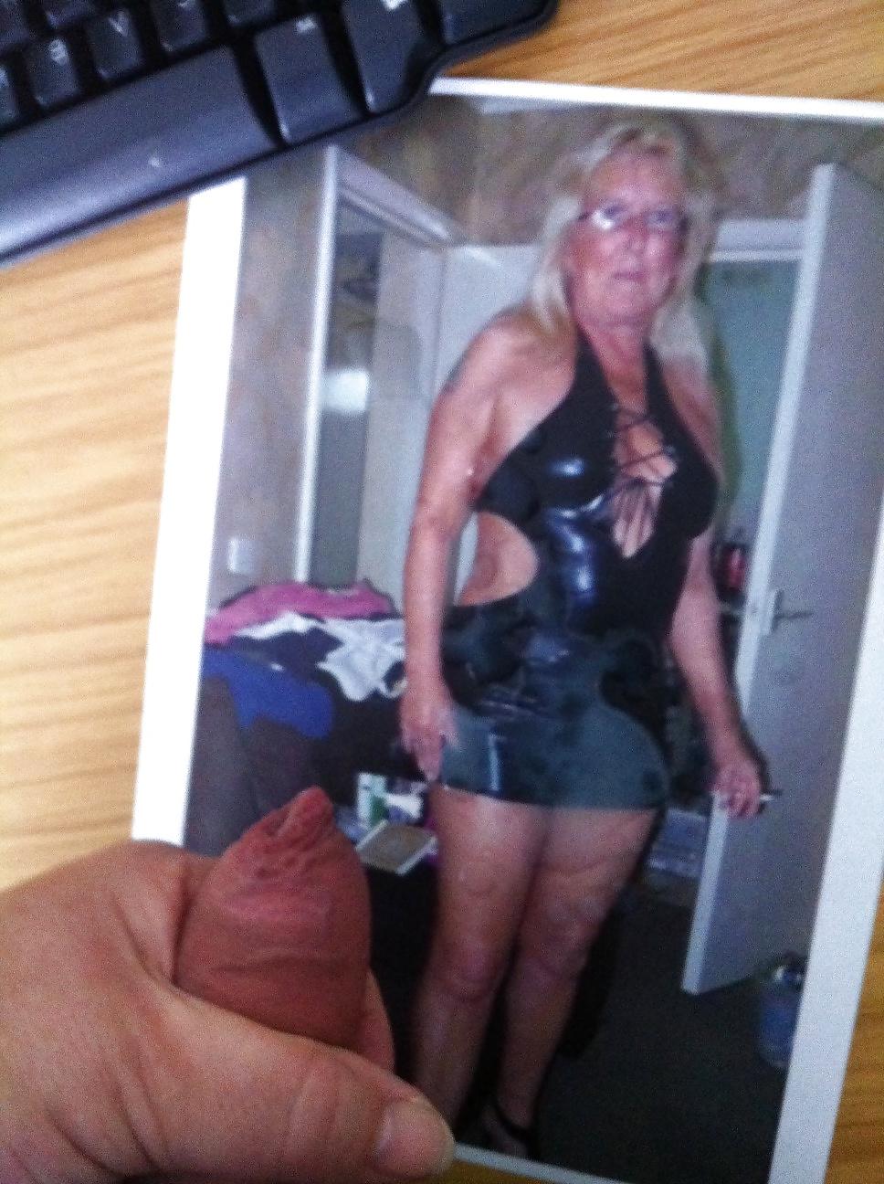 5P Wanking over my favourite slut