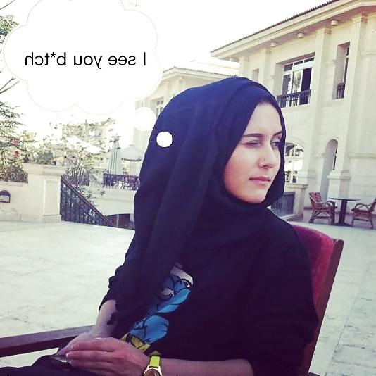 25P Cute hijab girl ... show her some love