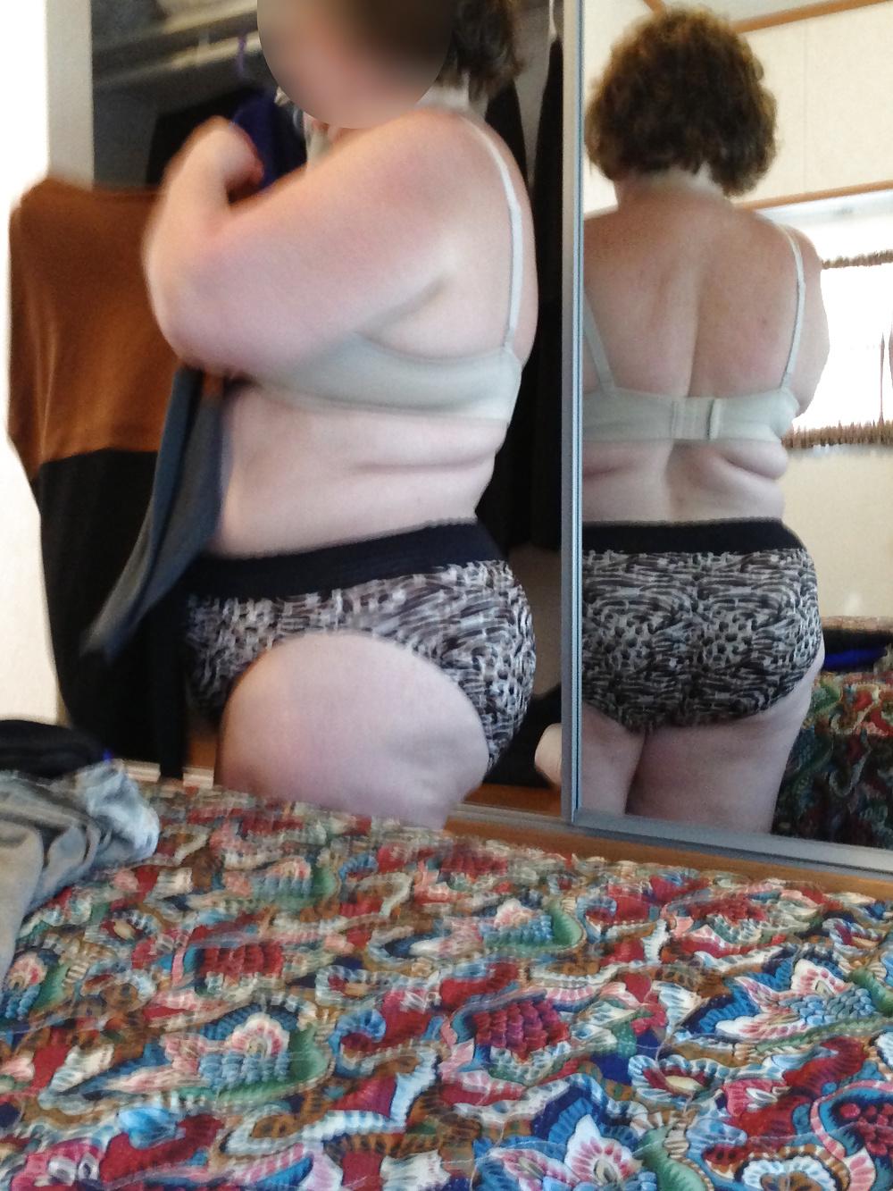11P Wife panty ass April 2014