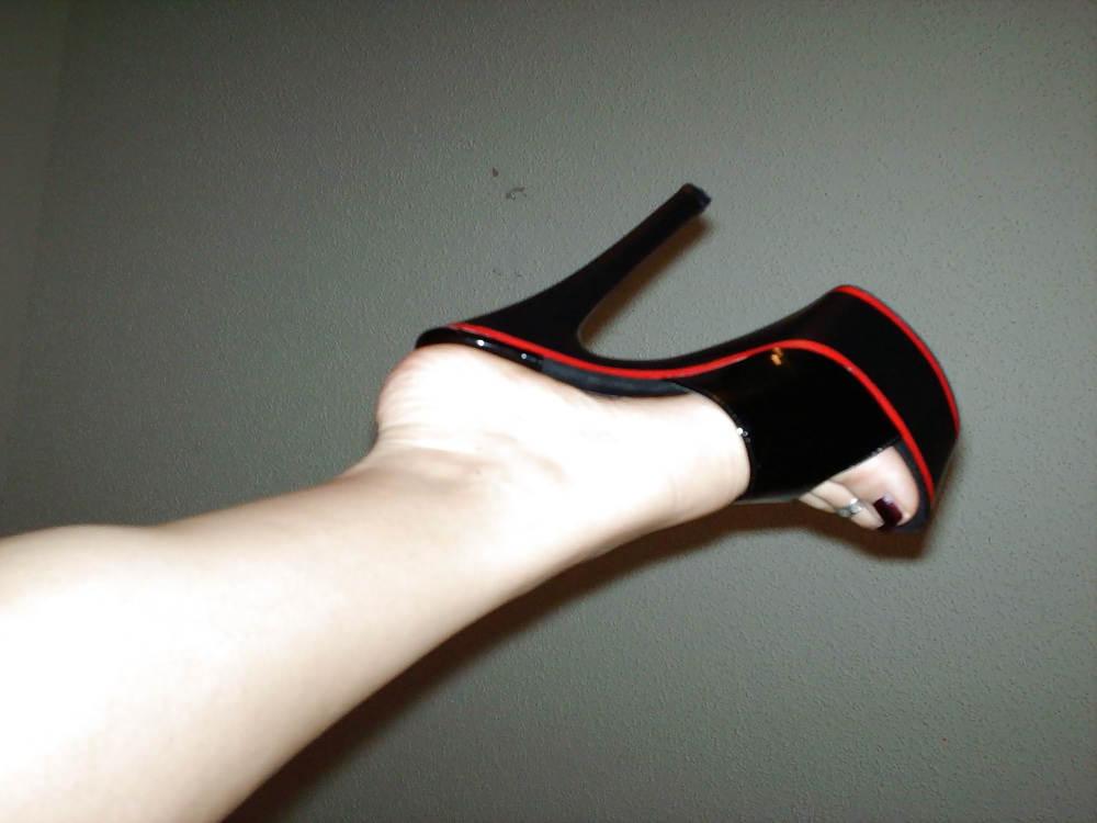 25P HighHeeled Hooker That Comes To My Business