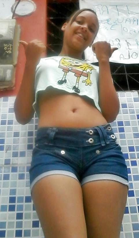 25P NENITAS  LATINAS HOT  EN SHORTS.