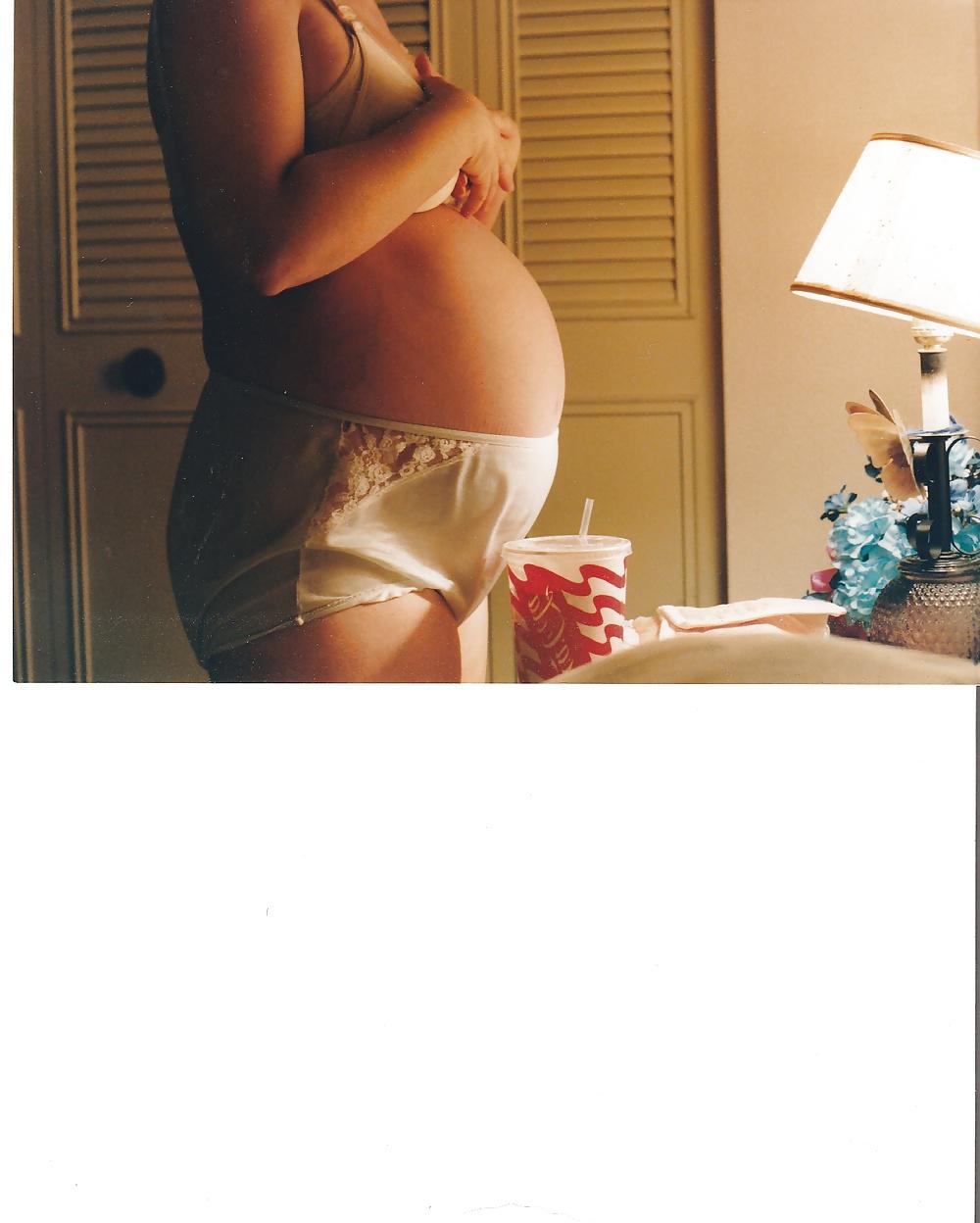 4P My Bitch with a Baby in her Belly