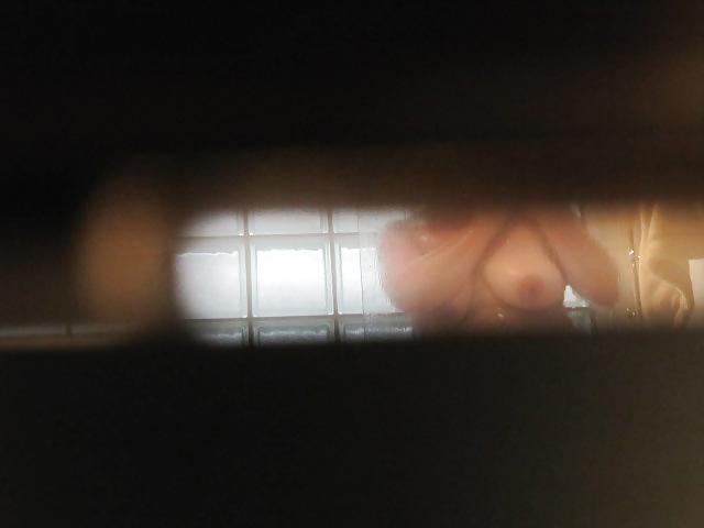 18P Cumming over Michelle while in the shower... mmmmmmmm