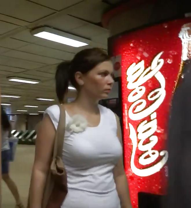 23P Spy subway old + young boobs romanian