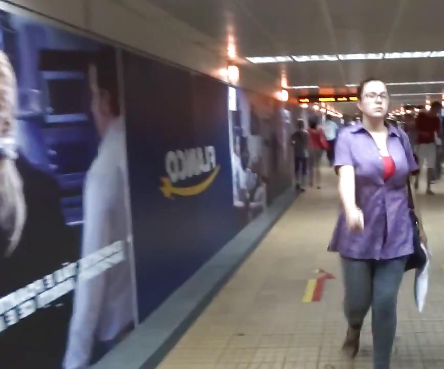 23P Spy subway old + young boobs romanian