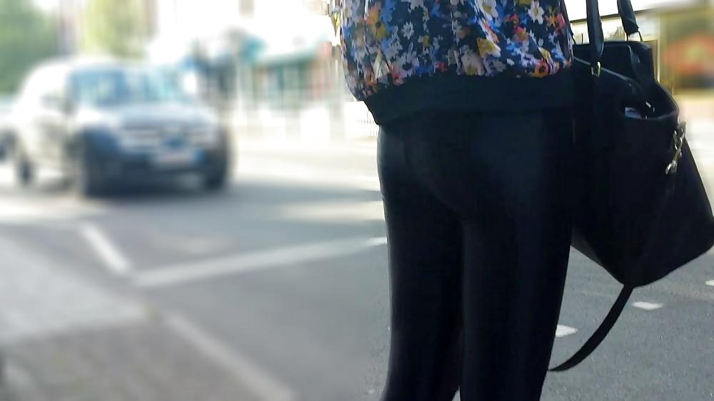 25P Teen Ass In Spandex Leggings 2
