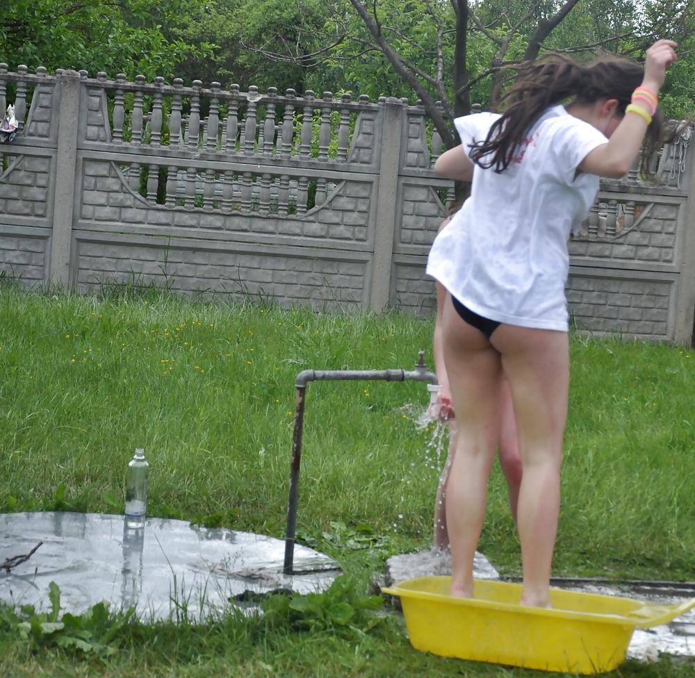 25P Bikini wet game