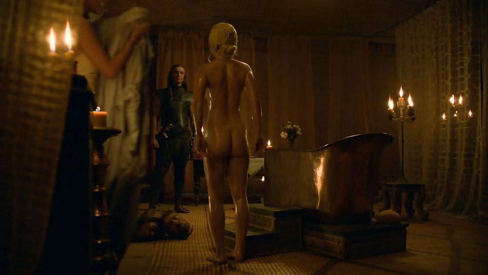 10P Emilia Clarke nude scenes Game of Thrones S01
