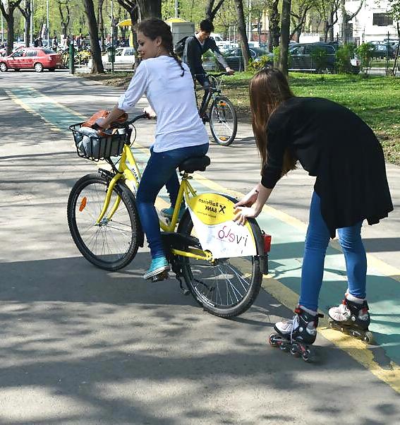 17P Spy bike old + young romanian