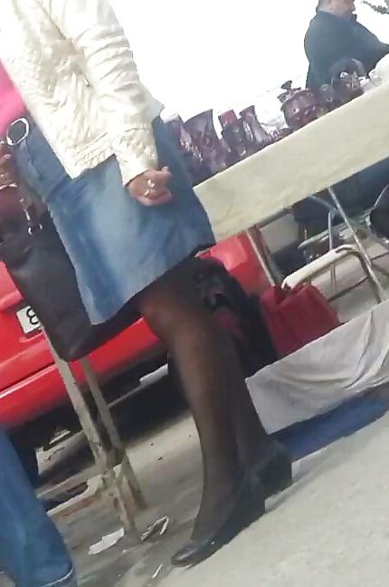 12P Spy old + young feet and legs romanian