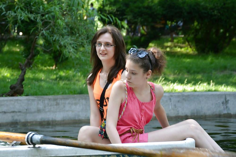 25P Spy old + young parck romanian