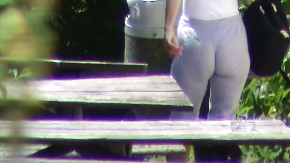 20P Camel toe and asses
