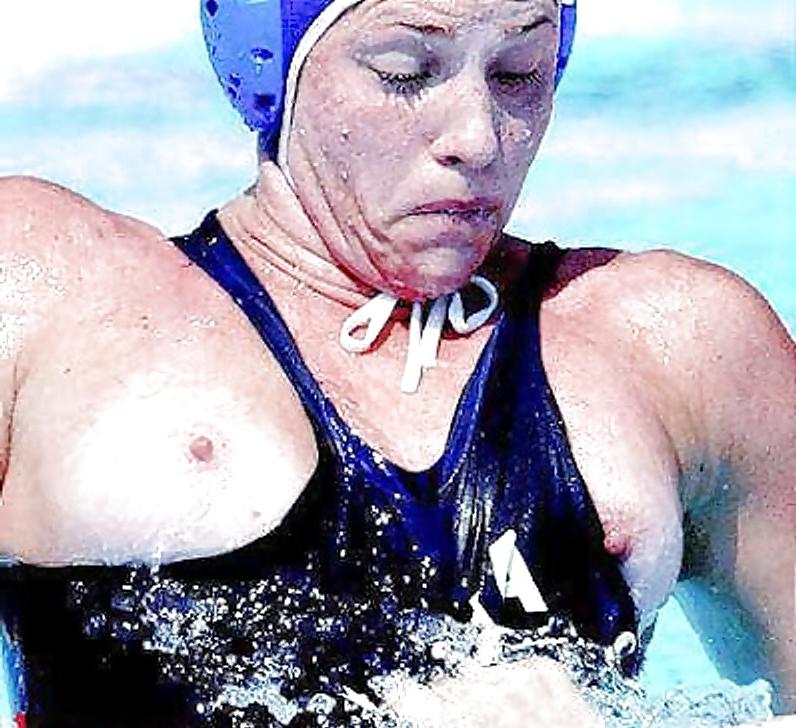 25P Nipslip At Waterpolo Olympics by Voyeur TROC