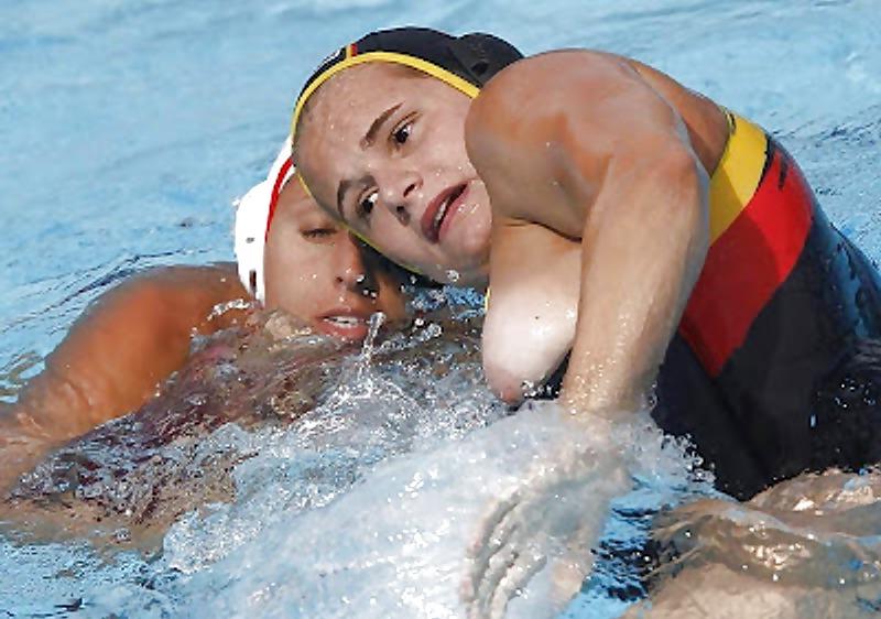 25P Nipslip At Waterpolo Olympics by Voyeur TROC