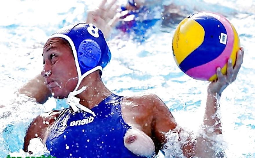 25P Nipslip At Waterpolo Olympics by Voyeur TROC