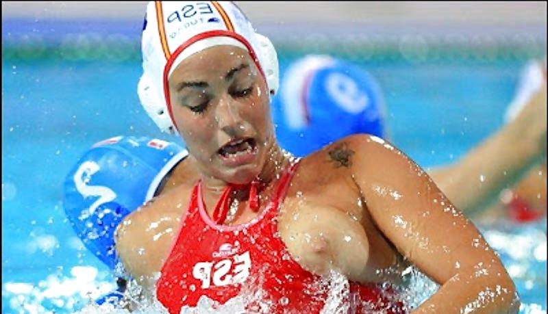 25P Nipslip At Waterpolo Olympics by Voyeur TROC