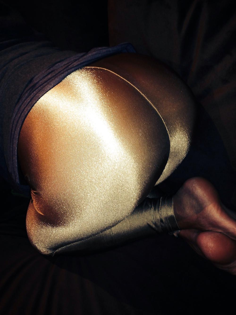 14P Wife's shiny spandex leggings 