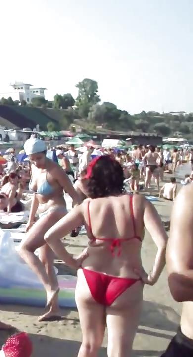 25P Spy ass and bikiny mature beach romanian