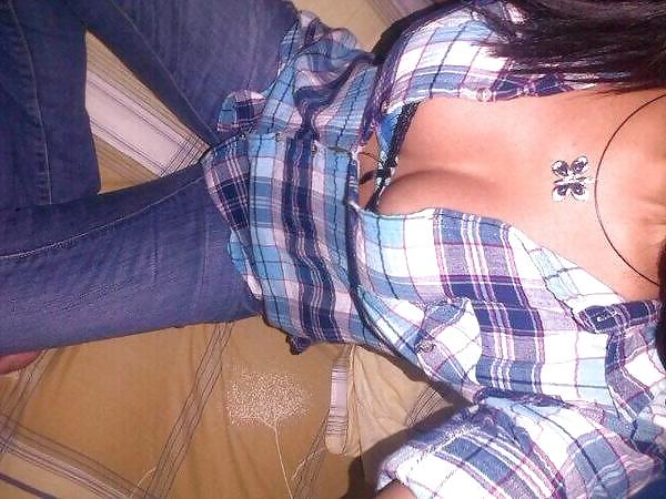 8P Hot horny chicks skype