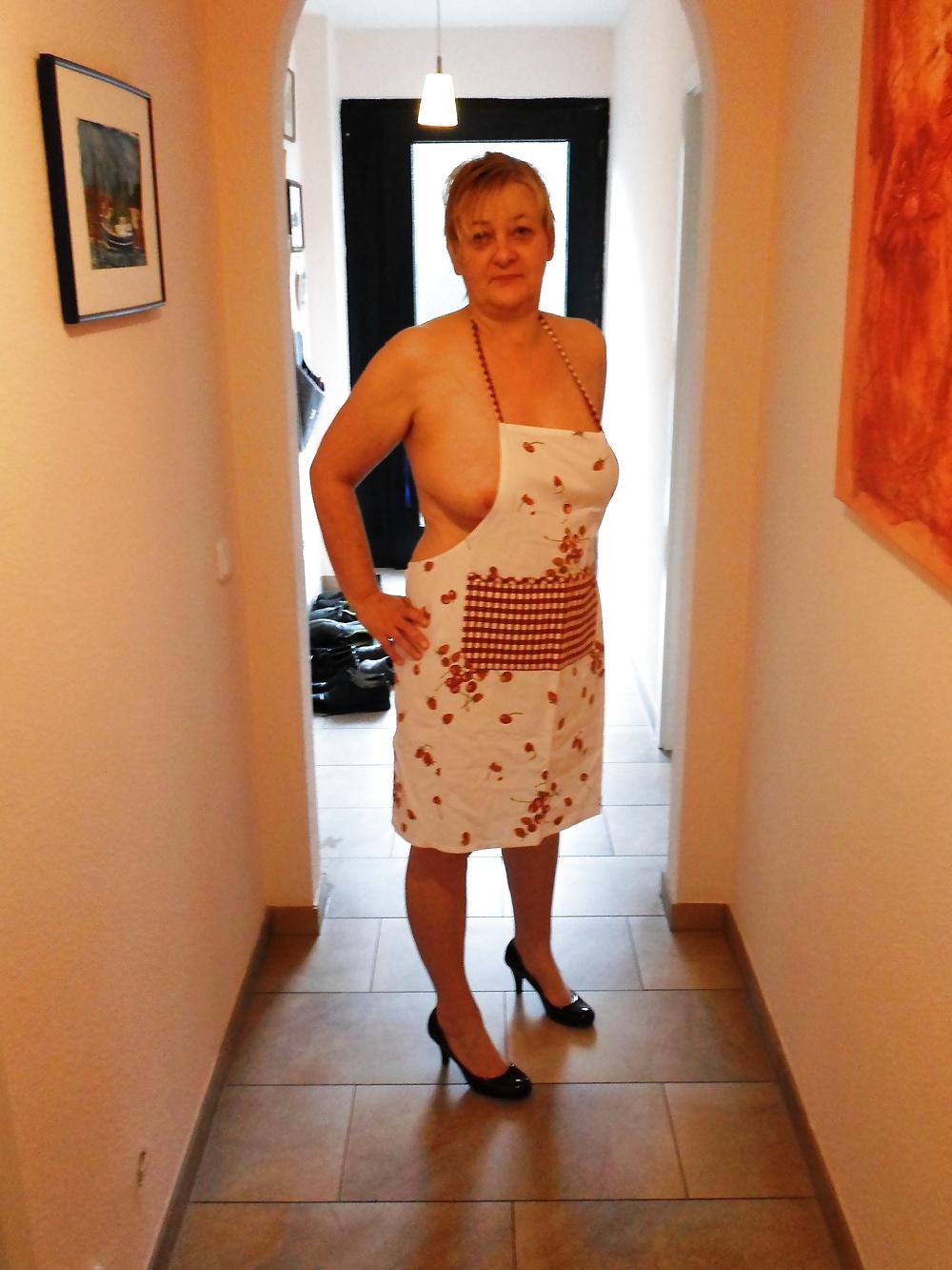 9P Die geile Hausnutte
