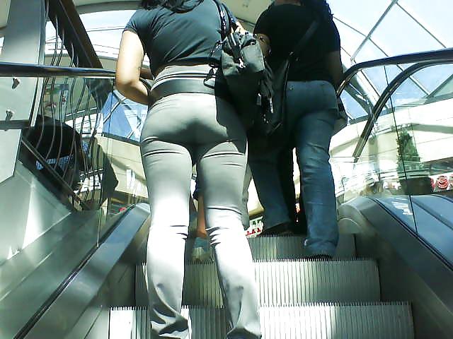 25P Sexy German Ass Girls in Public - Part 1