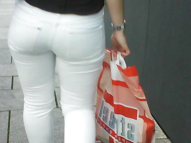 25P Sexy German Ass Girls in Public - Part 1