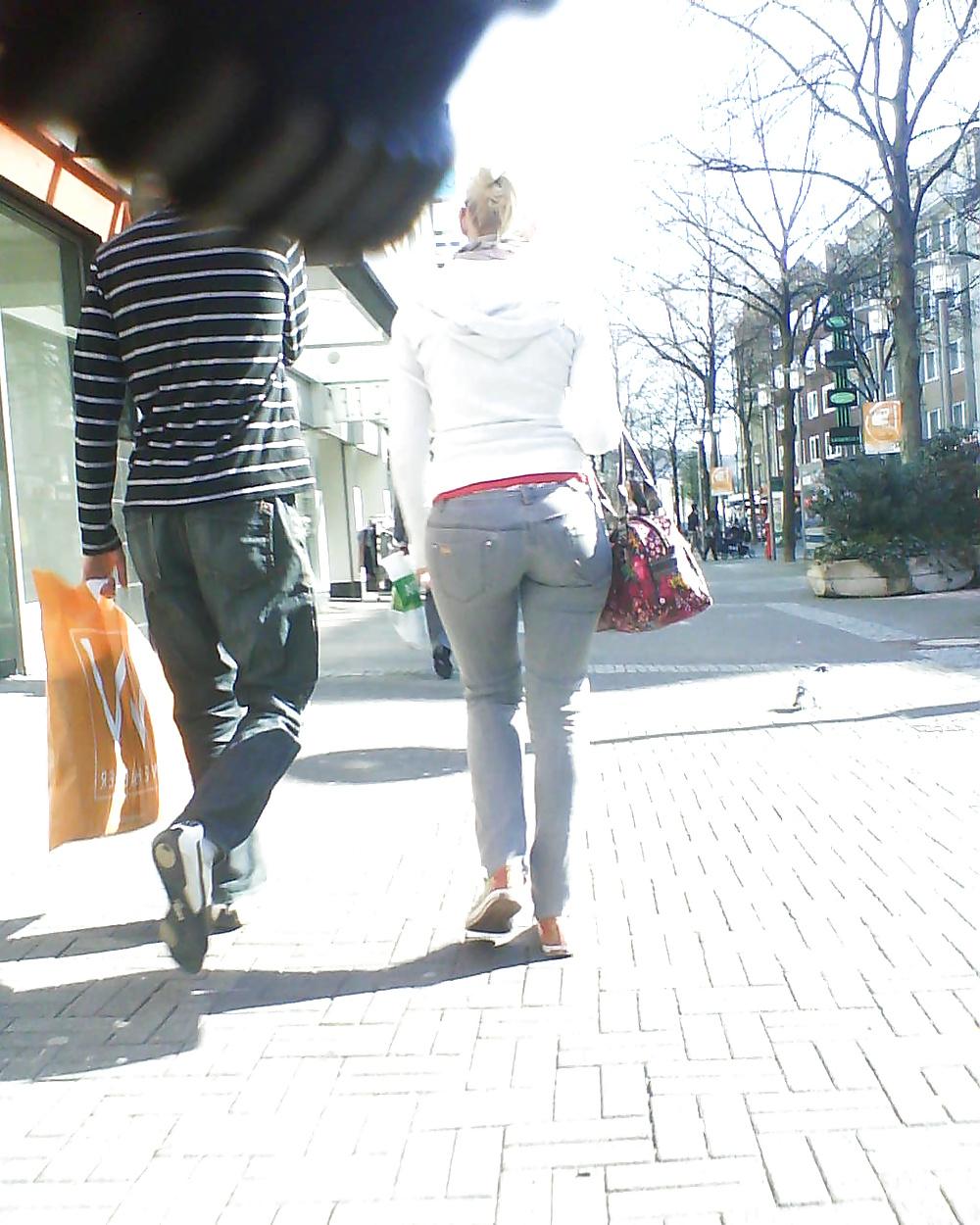 25P Sexy German Ass Girls in Public - Part 1