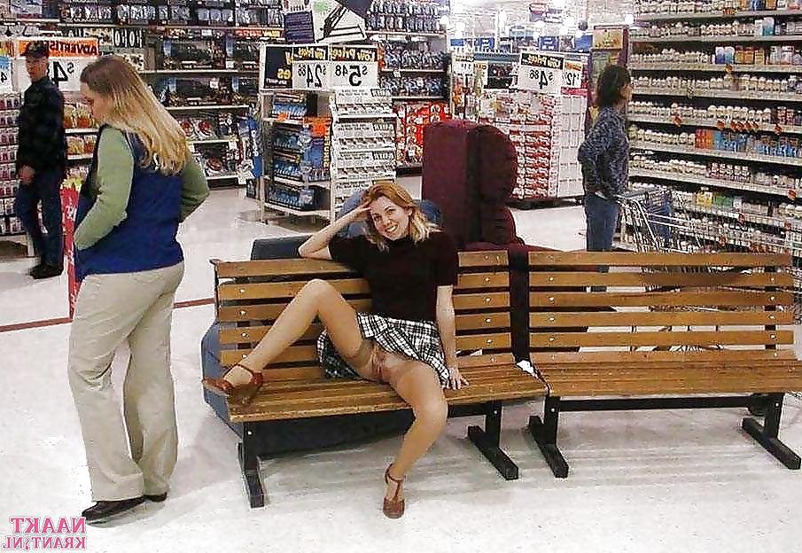 25P Upskirt and Flashing