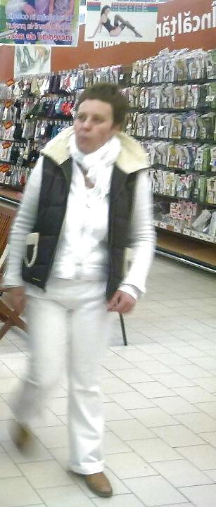 20P Spy supermarket and mall romanian