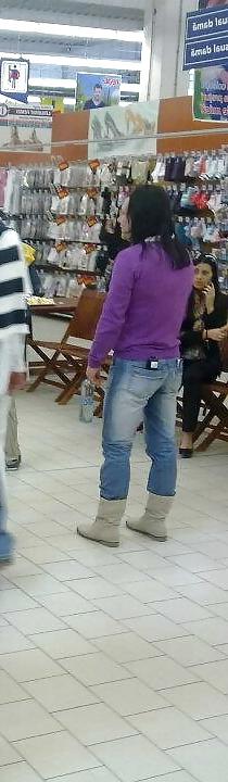 20P Spy supermarket and mall romanian