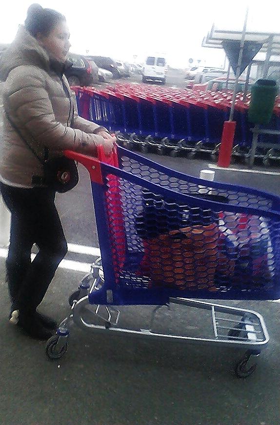 20P Spy supermarket and mall romanian