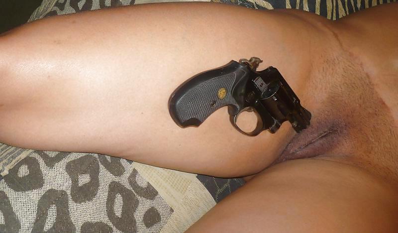 25P Gun in Cunt