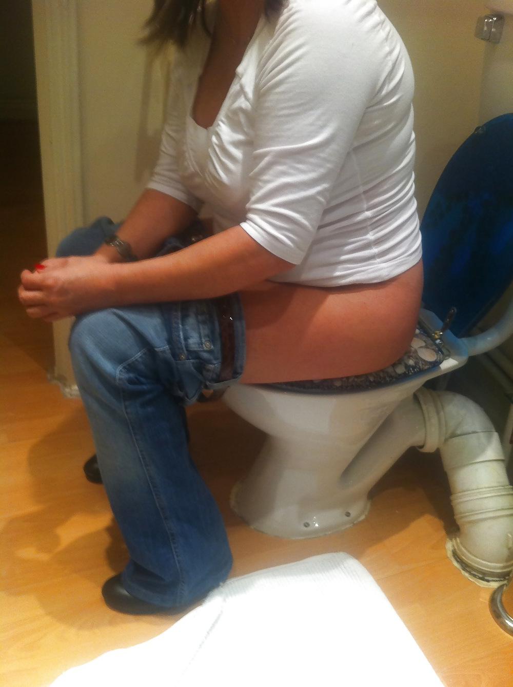 15P Bend over slut