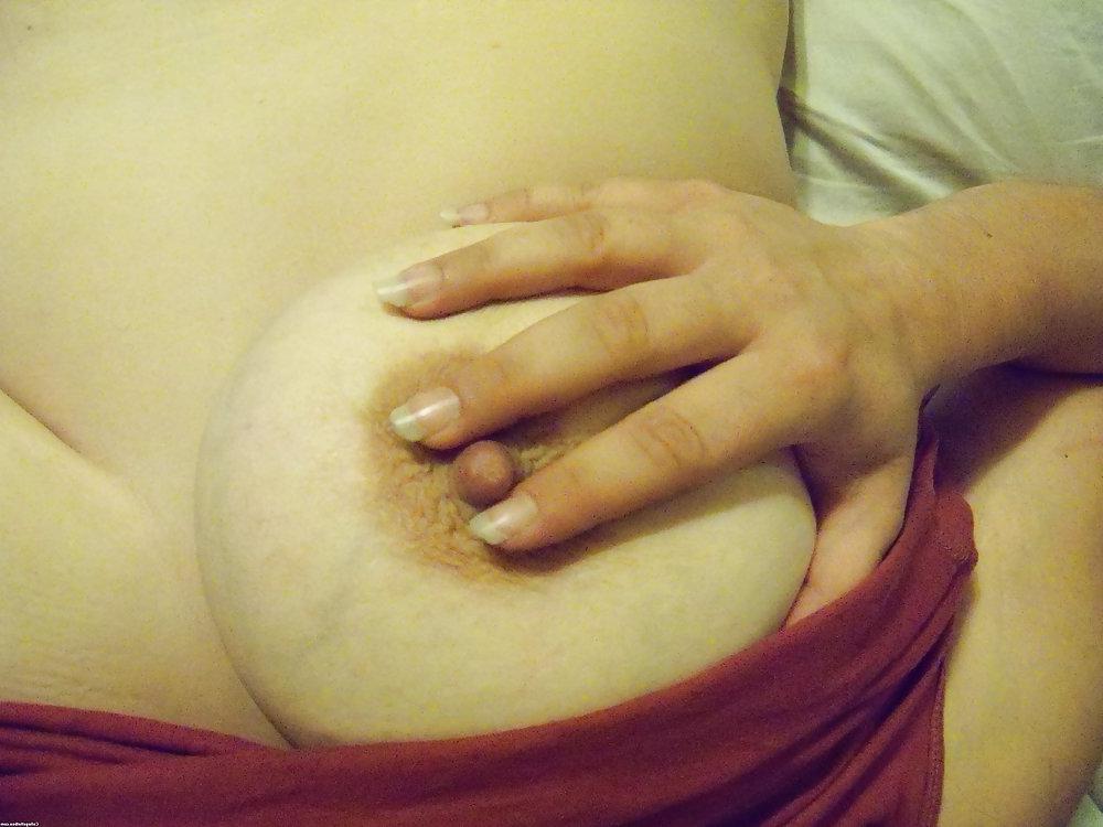 25P Hot Amateur Brunette With A Perfect Set Of Tits