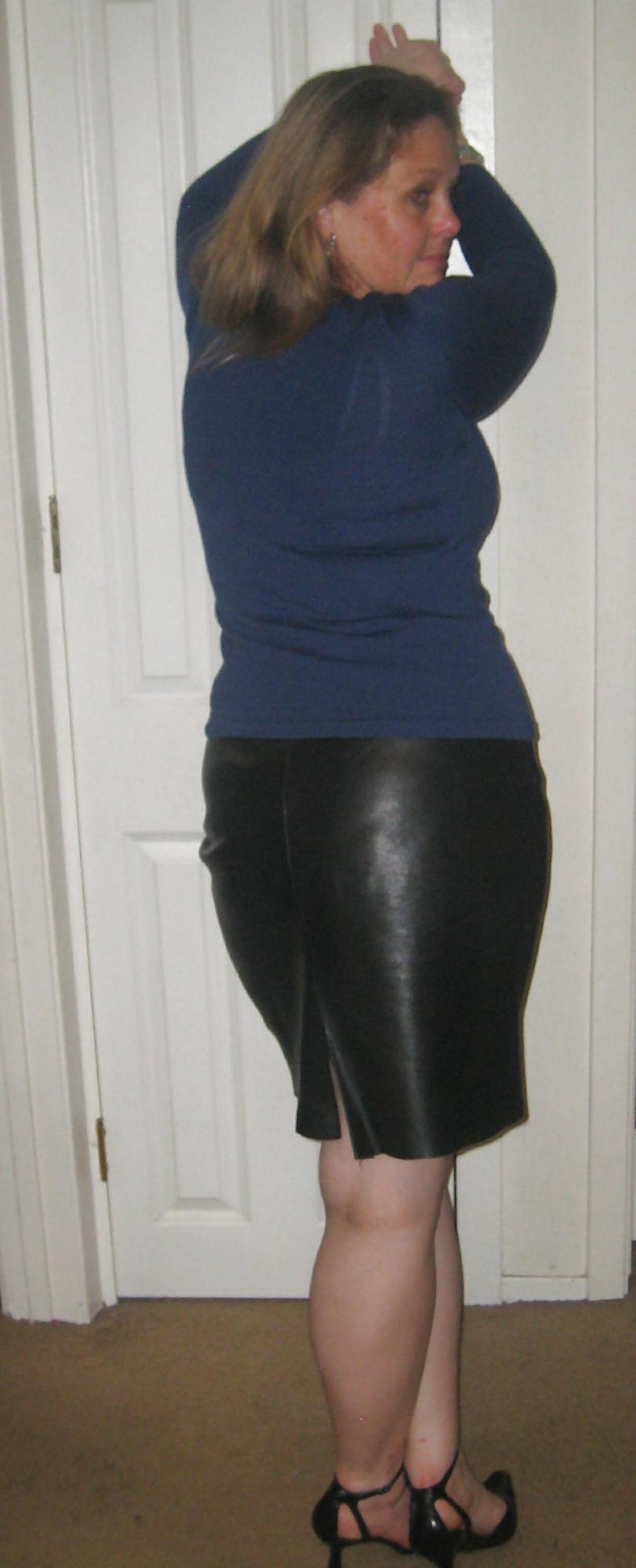 25P Cougar in Leather Skirt
