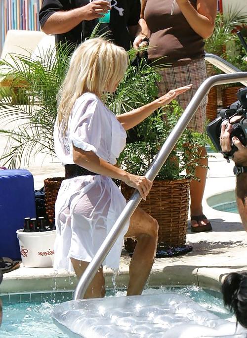 25P Celebs oops 29
