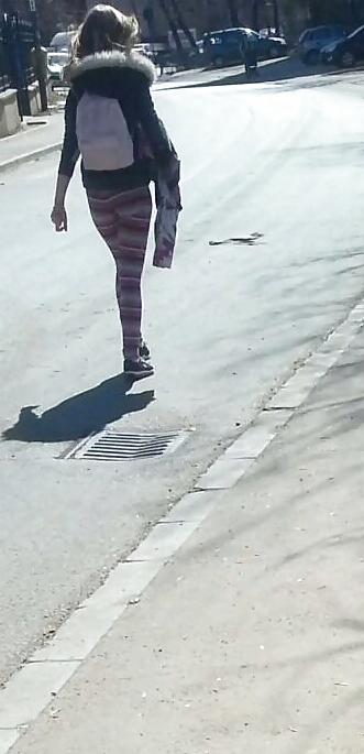 22P Spy old + young feet romanian