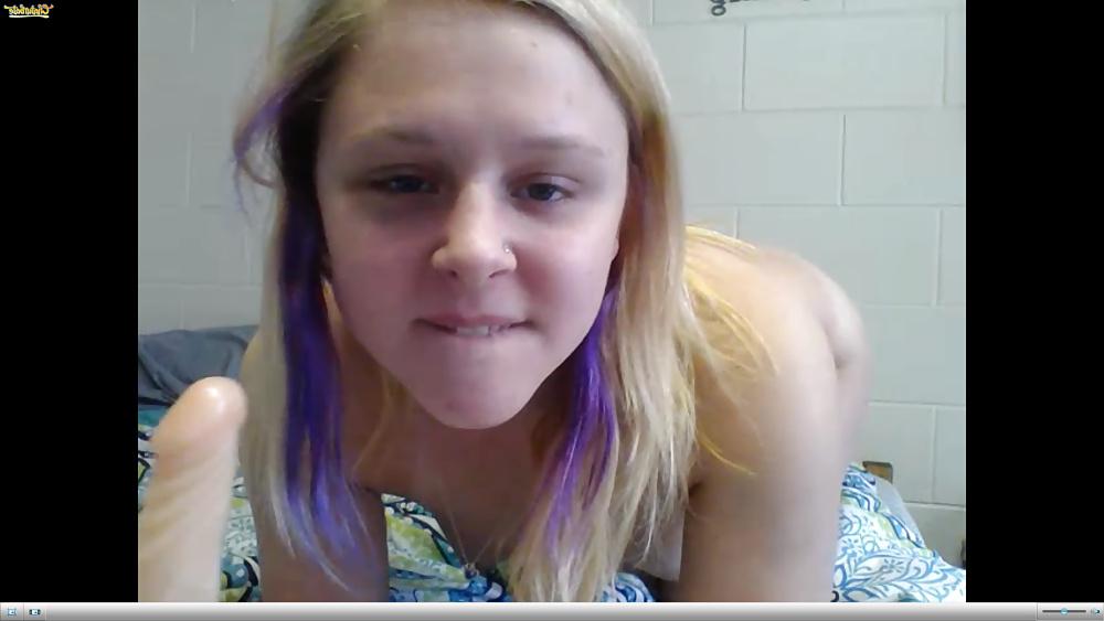 25P Stupid 18Yo College Cam whore taking CUM SHOT  #2