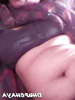 25P Andhra housewife navel boob show 