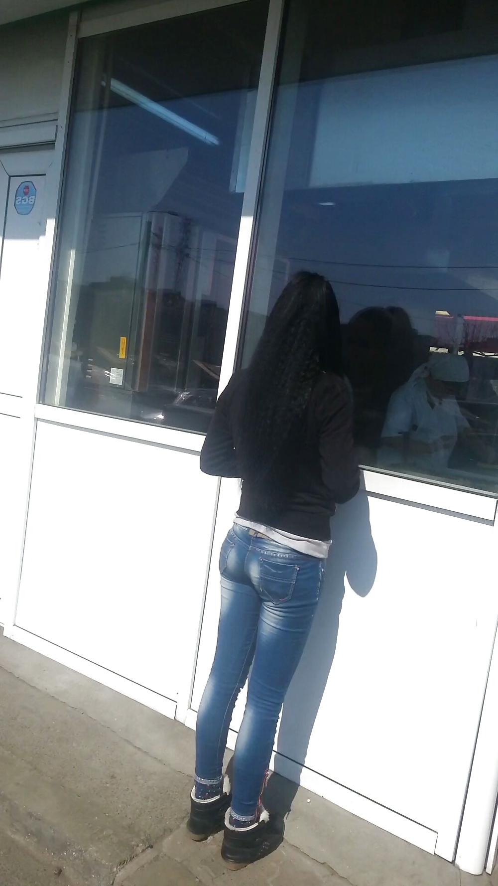 25P Spy ass old + young romanian