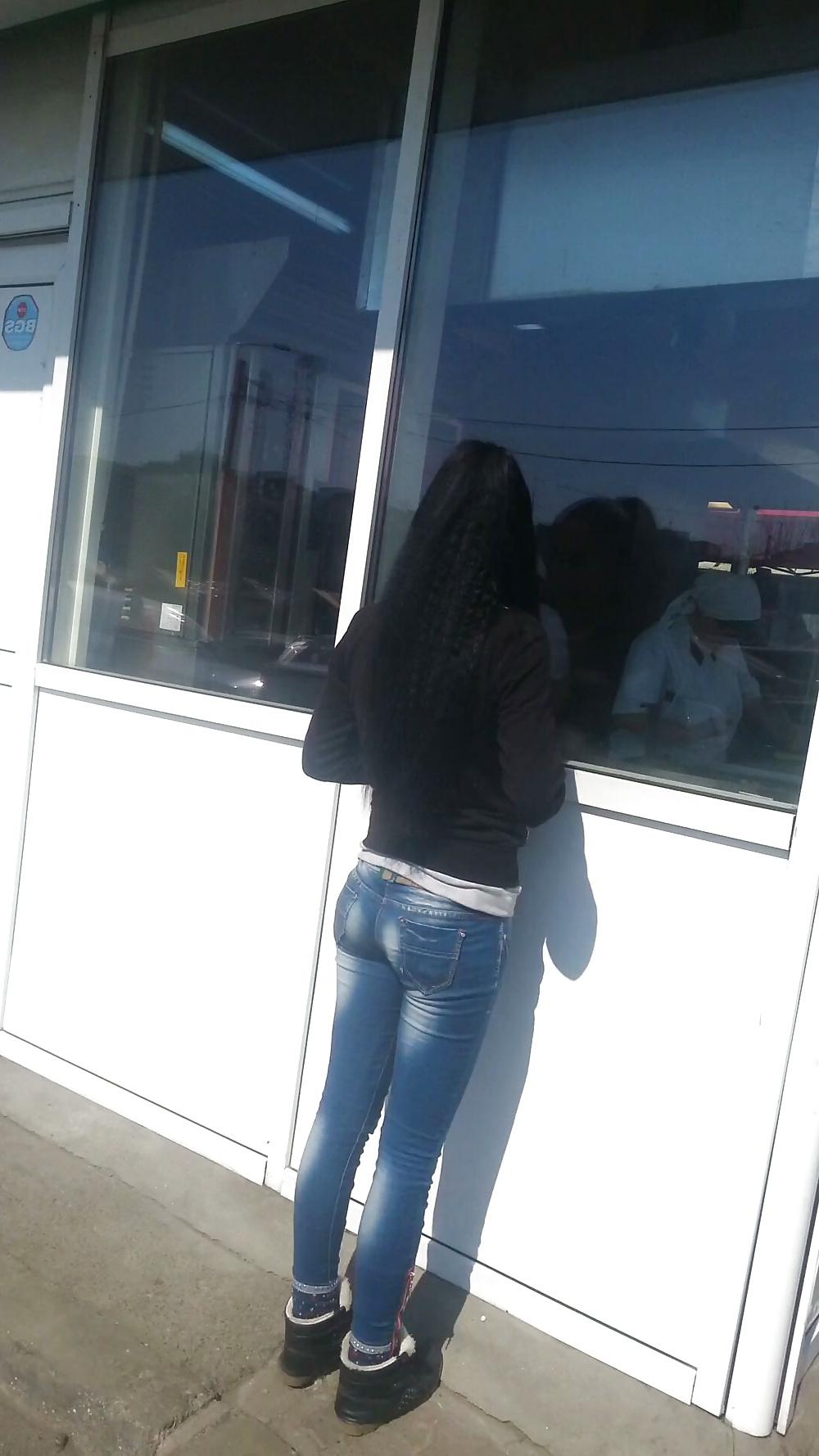 25P Spy ass old + young romanian