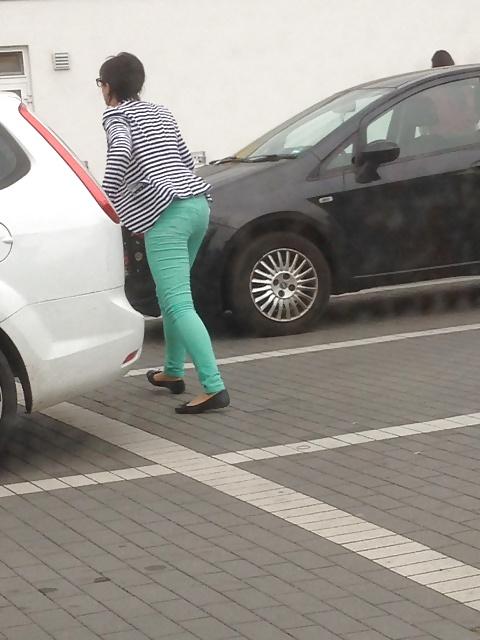 25P Auf dem Parkplatz