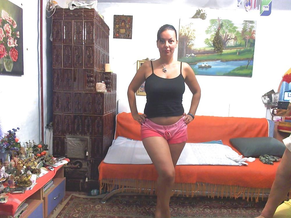 7P Fata de la tara