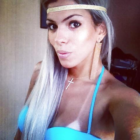 25P Schöne Tranny JUJU BELLY