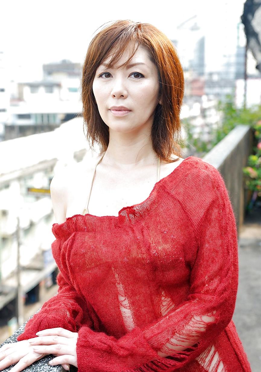 12P Chisato Shouda Photo Gallery # 5